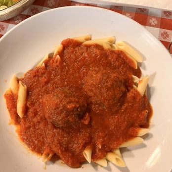 Vinny Vanucchi's - Italian Near Me - Dubuque, Iowa Vinny Vanucchi's - Italian Near Me - Dubuque, Iowa