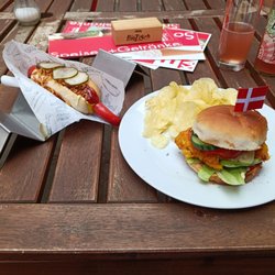Zum Dänen - Mittagsmenü mit Hotdog, Kylling Burger und Bio Zisch Rhabarber