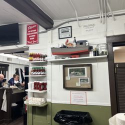 Gene's Oyster Bar - Interior