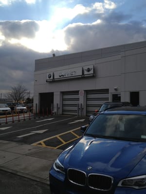 BMW OF FREEPORT SERVICE CENTER - Updated January 2026 - 38 Photos & 173 ...