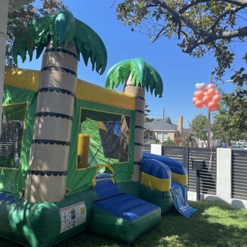 Magic Jump Rentals - Palm Trees Jumpy House - Party Supplies Near Me - Sylmar, California