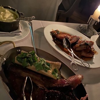 Maple & Ash - Steakhouses Near Me - Chicago, Illinois