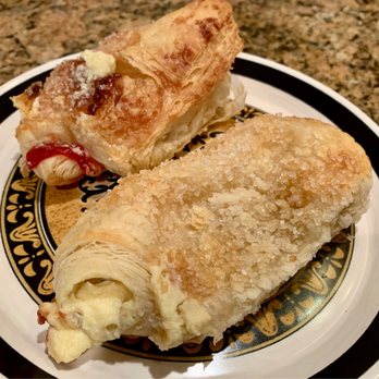 The Bread Basket - Guava Cheese Roll ($1.75) & Cheese Roll ($1.75)- 5/5 stars. MUST TRIES! - Bakeries Near Me - Daly City, California