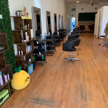 Lik Salon - Great space - Hair Salons Near Me - Chicago, Illinois Lik Salon - Great space - Hair Salons Near Me - Chicago, Illinois