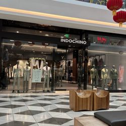 Indochino - Store front