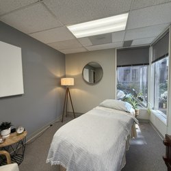 Lotus Acupuncture