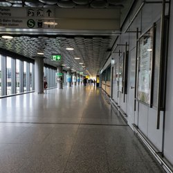 Hannover Airport - Corridor at HAJ