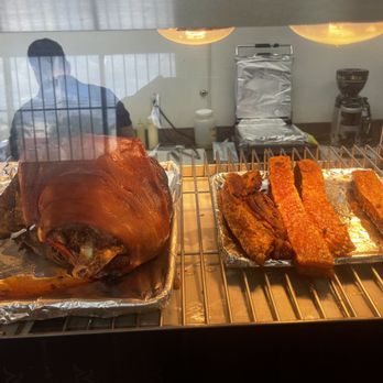 Palm Bakery - a roasting turkey on a rack - Bakeries Near Me - Florida City, Florida Palm Bakery - a roasting turkey on a rack - Bakeries Near Me - Florida City, Florida