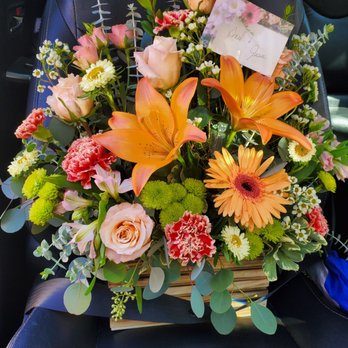 Boulevard Florist - Beautiful arrangement - Florists Near Me - Westminster, California