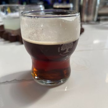 Elmhurst Brewing - Celtic Crimson - Breweries Near Me - Elmhurst, Illinois
