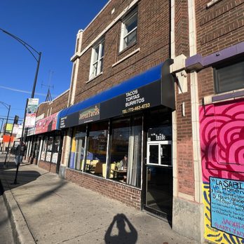 Restaurant Jerez - Mexican Near Me - Chicago, Illinois