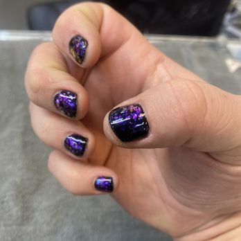 Professionails - Got a Manicure Deluxe from Kieu and she did a great job getting the color I wanted to match the paint of my car! So helpful and nice.... - Nail Salons Near Me - Las Vegas, Nevada