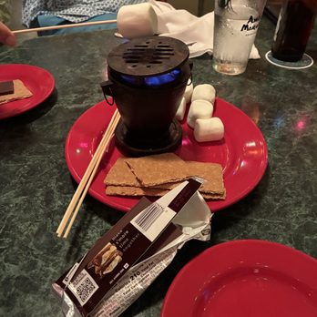 Amos Mosquito's Restaurant & Bar - smores - Seafood Near Me - Atlantic Beach, North Carolina Amos Mosquito's Restaurant & Bar - smores - Seafood Near Me - Atlantic Beach, North Carolina