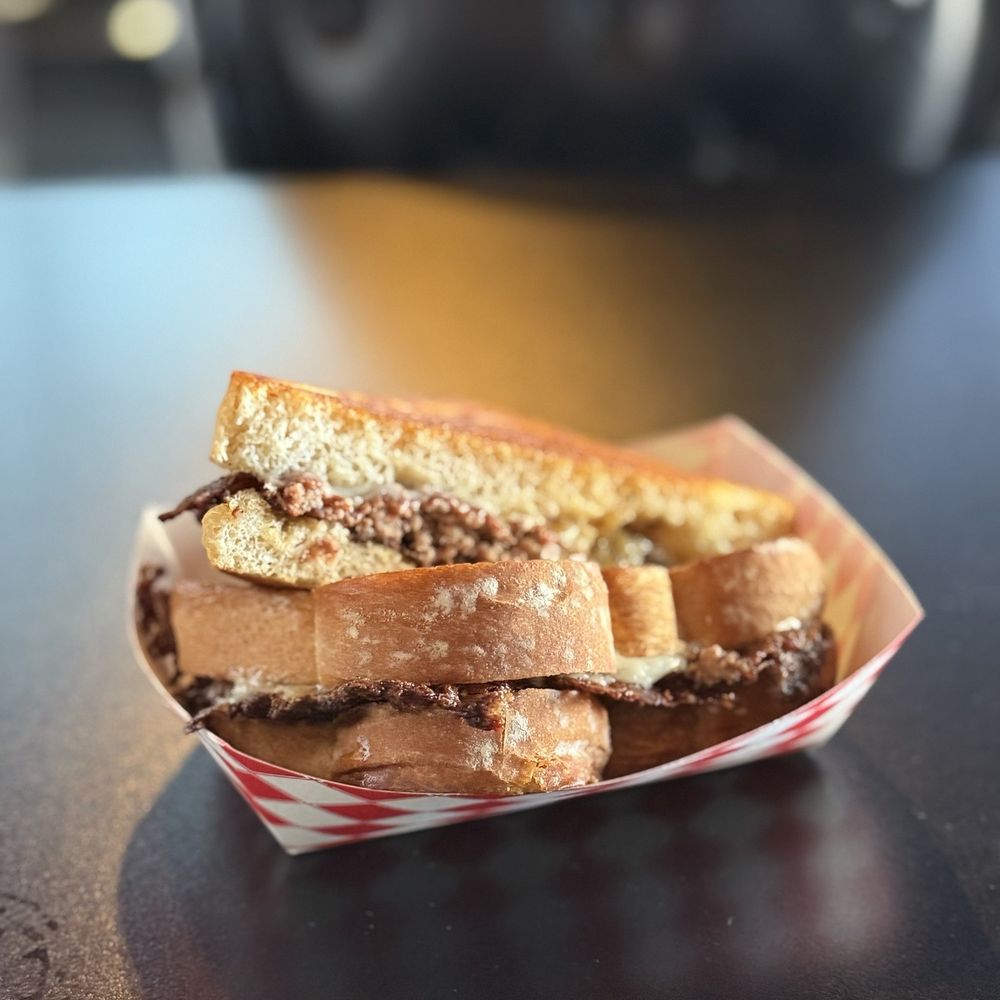 Crispy Boi Burgers - I'm melting - Food Trucks Near Me - Boulder City, Nevada