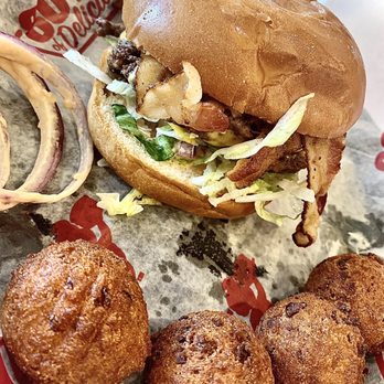 Big Boy - a burger and fried potatoes on a tray - American Near Me - Clio, Michigan Big Boy - a burger and fried potatoes on a tray - American Near Me - Clio, Michigan