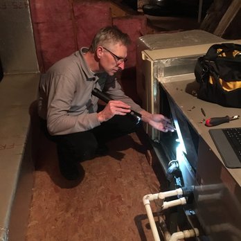 Bonner Home Inspections - Inspecting the AC/Heat pump coil is important in determining the condition of the system. - Home Inspectors Near Me Bonner Home Inspections - Inspecting the AC/Heat pump coil is important in determining the condition of the system. - Home Inspectors Near Me