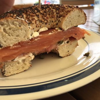 Belle's - Cafes Near Me - Newport, Rhode Island
