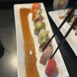 Shiku Sushi - La Holla roll