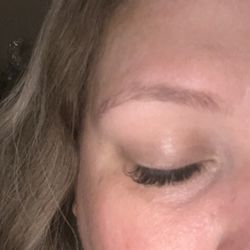 B Lashes - Hybrid lash extensions by Kyra, looks so natural!