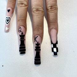Landon Nails & Spa