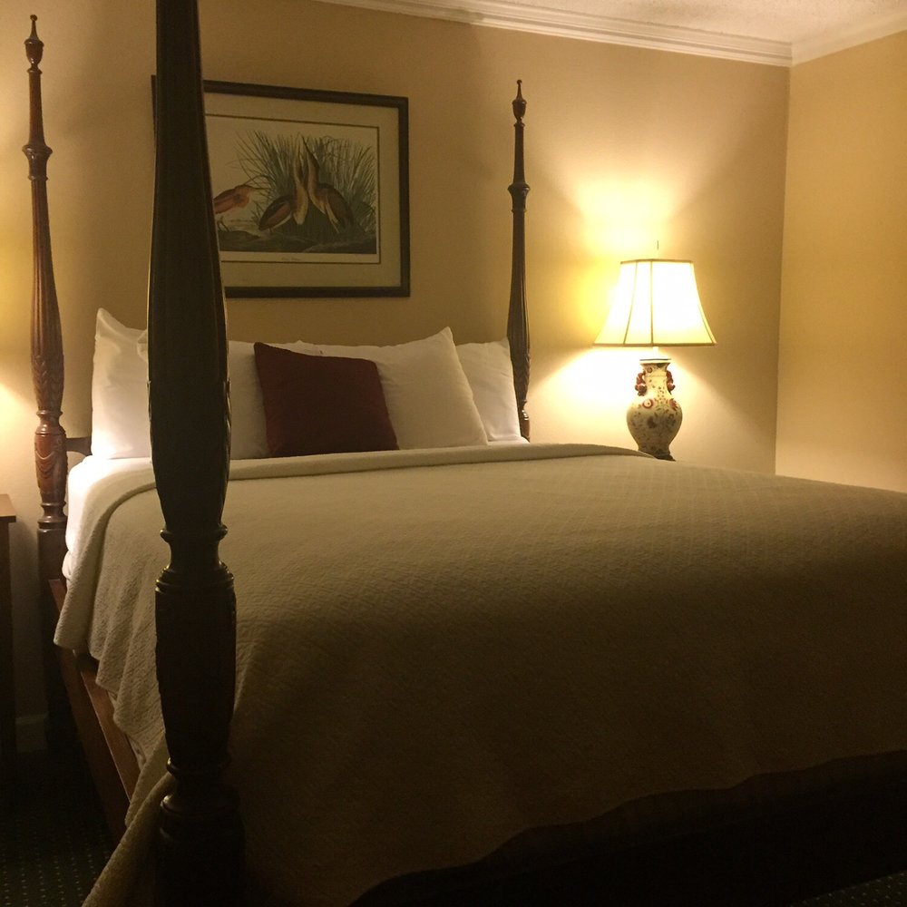 Governor Room
