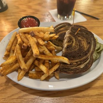 Pheasant Restaurant & Lounge - New American Near Me - Brookings, South Dakota Pheasant Restaurant & Lounge - New American Near Me - Brookings, South Dakota