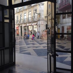 Centro Comercial Mouraria - Entrada