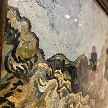 Guggenheim Museum - The brush strokes of Van Gogh - Art Museums Near Me - New York, New York