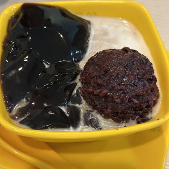 UC Dessert - Desserts Near Me - Oakland, California
