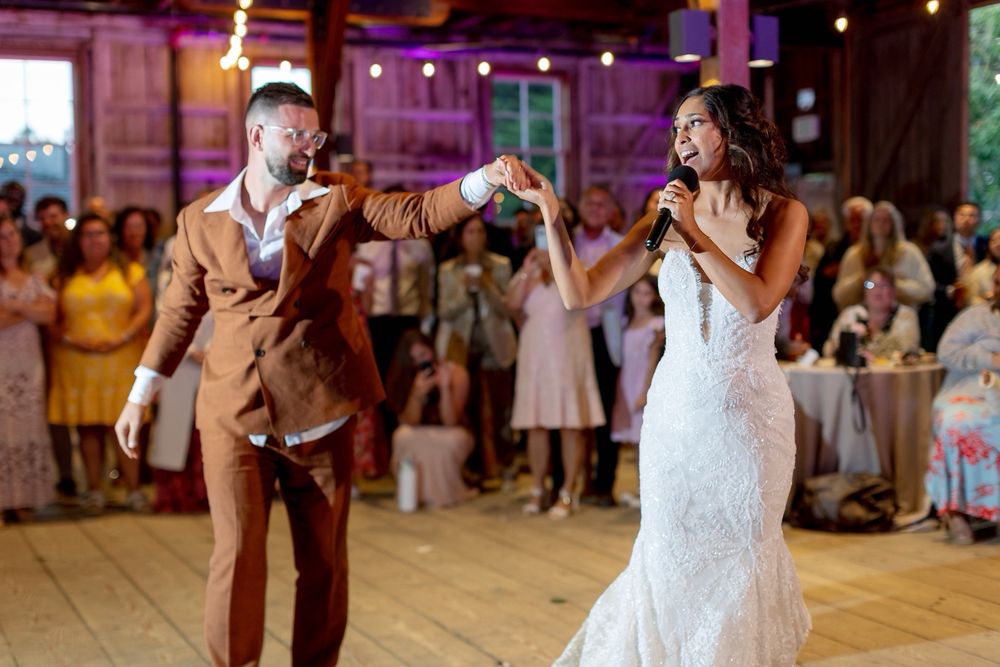 Arthur Murray Dance Centers Logo