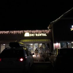 Happy Sport Ski Rental - Happy Sport store front