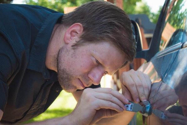 Automotive Locksmith Services - Looking for a car locksmith? Do you need an emergency locksmith to help you get into your car? Look no further – we’re here for you. We know that, when you can’t get into your car, it becomes a stressful experience quite quickly. Luckily, we provide a variety of automotive locksmith services designed to help you get life back to normal as quickly as possible. Automotive Locksmith Services - Looking for a car locksmith? Do you need an emergency locksmith to help you get into your car? Look no further – we’re here for you. We know that, when you can’t get into your car, it becomes a stressful experience quite quickly. Luckily, we provide a variety of automotive locksmith services designed to help you get life back to normal as quickly as possible.