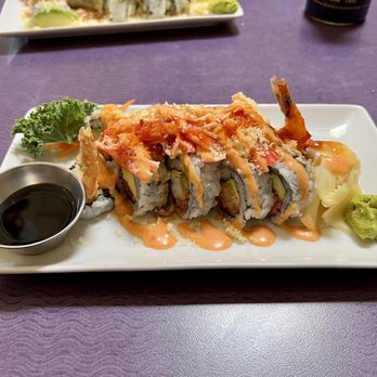 Sushi Siam Taos - Top model roll - Sushi Bars Near Me - Taos, New Mexico Sushi Siam Taos - Top model roll - Sushi Bars Near Me - Taos, New Mexico