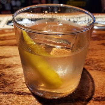 Michelangelo's Pizzeria - White negroni - Pizza Near Me - Clovis, California Michelangelo's Pizzeria - White negroni - Pizza Near Me - Clovis, California