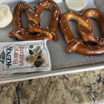 Toscana Pool Bar and Grill - Pretzels - Gastropubs Near Me - Orlando, Florida Toscana Pool Bar and Grill - Pretzels - Gastropubs Near Me - Orlando, Florida