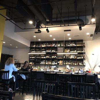 Magpie Cafe - The Bar - New American Near Me - Sacramento, California