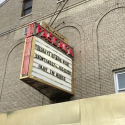 Westwood Cinemas - Neon marque