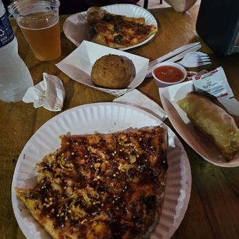 Grafa Pizza - BBQ chicken pizza, beef empanada, basil & pesto Francine and sausage pizza. - Pizza Near Me - Miami Beach, Florida