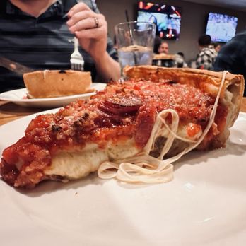 Giordano's - A fine slice of pie. - Pizza Near Me - Rosemont, Illinois Giordano's - A fine slice of pie. - Pizza Near Me - Rosemont, Illinois