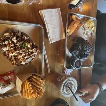 Smoke & Fire Social Eatery - Short ribs and big texan - Barbeque Near Me - Riverside, California