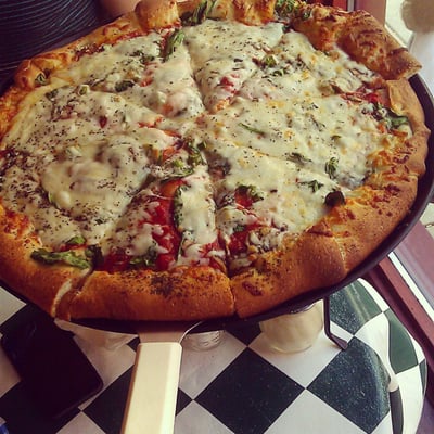 816 Pint & Slice by null