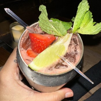Yard House - Grey Goose Strawberry Mule - New American Near Me - Orlando, Florida