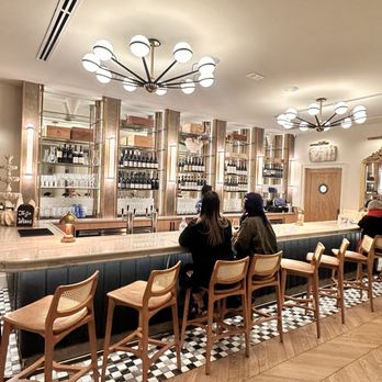 Lorelei - Wine Bars Near Me - Orlando, Florida