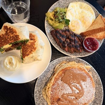 MudPenny - Cinnamon Roll Pancakes, Steak & Eggs - New American Near Me - Grand Rapids, Michigan