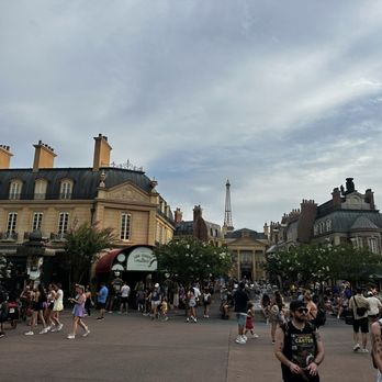 EPCOT - Amusement Parks Near Me - Lake Buena Vista, Florida EPCOT - Amusement Parks Near Me - Lake Buena Vista, Florida