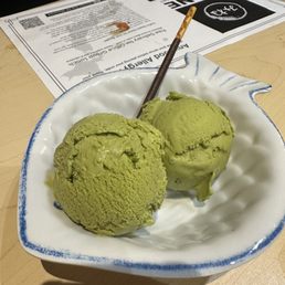 Green tea ice cream