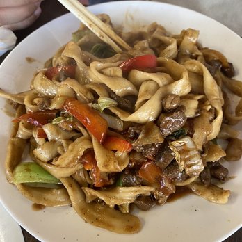 Chen's Noodle House - lamb Stir Fried Noodle Lamb - Chinese Near Me - Austin, Texas