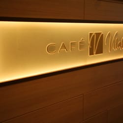 Viali Cafe - Thekenbereich