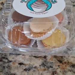 Twisty Treats - Twisty treats macaroons