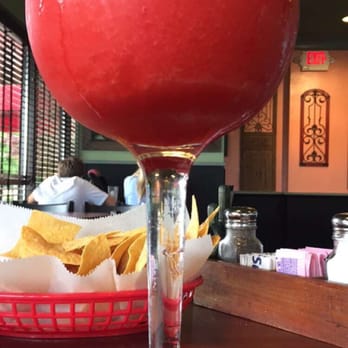 Zapata's Mexican Restaurant - Large strawberry daqari. - Bars Near Me - Fairview Heights, Illinois